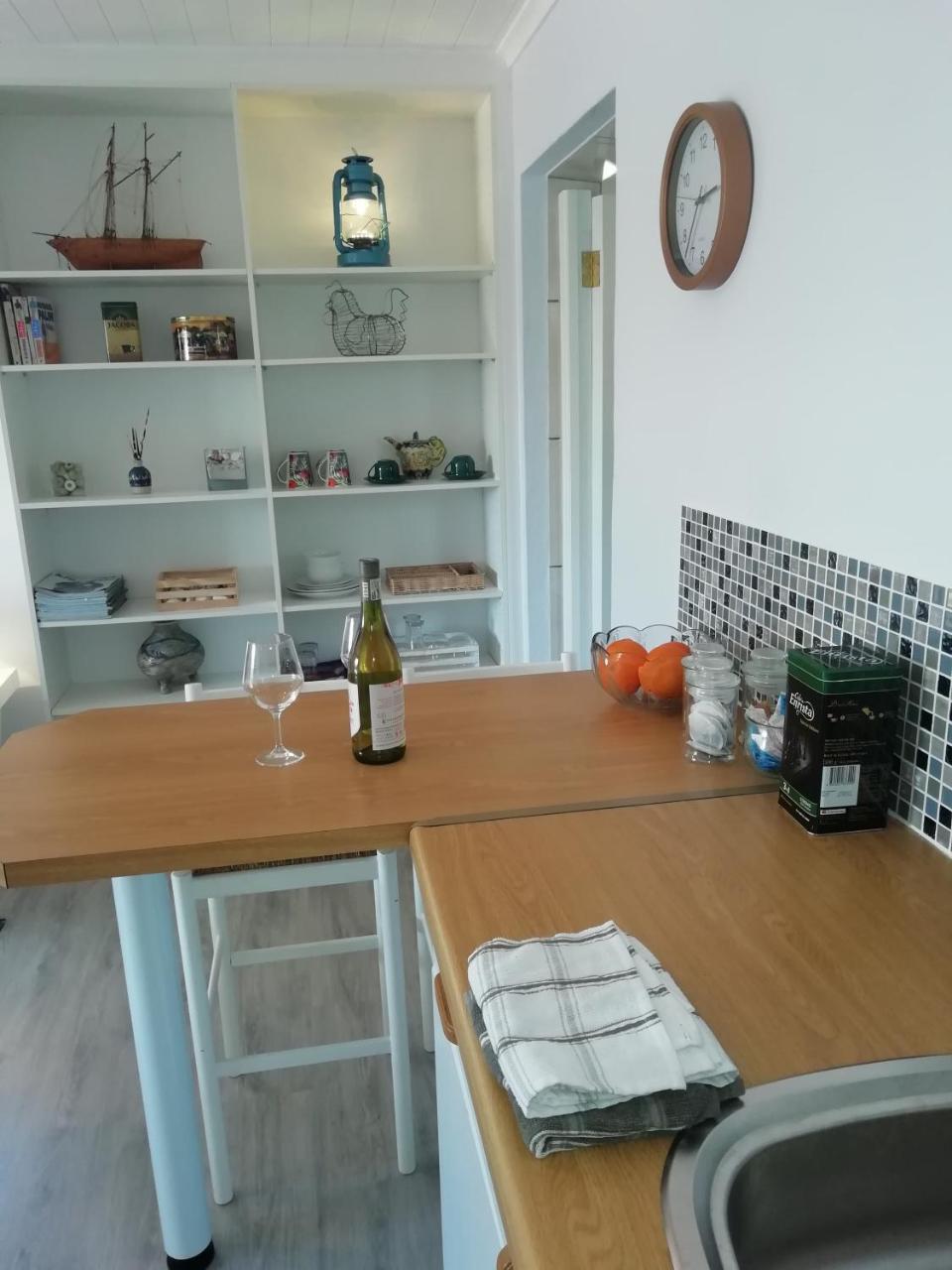 Porcupine Walk Apartment ไซมอนส์ทาวน์ ภายนอก รูปภาพ